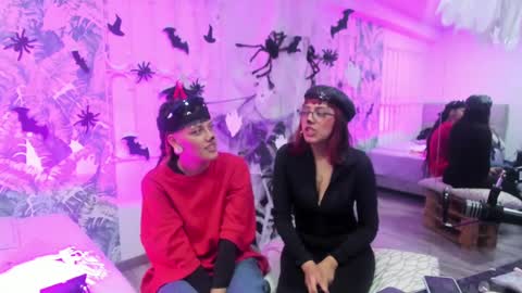 Sofa  online show from October 31, 3:46 pm