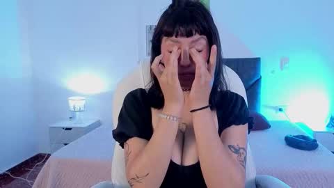 Sofa  online show from March 18, 12:08 pm