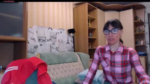 cute_lion_ online show from February 26, 11:09 am