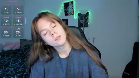 Snapshot of cute_little_ass chatting on October 3, 3:42 pm Emily online show from October 3, 3:42 pm