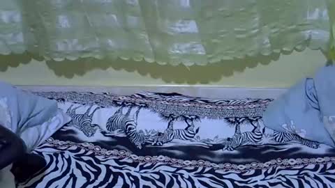 Snapshot of cute_maya1 chatting on September 17, 9:49 pm Sweetebony online show from September 17, 9:49 pm
