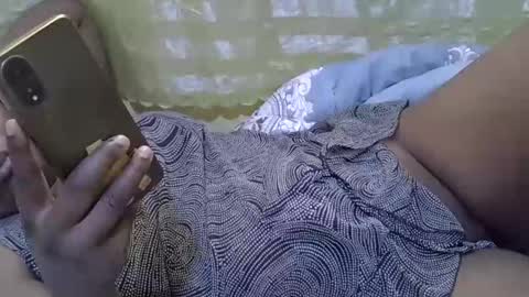 Snapshot of cute_maya1 chatting on September 24, 8:39 am Sweetebony online show from September 24, 8:39 am