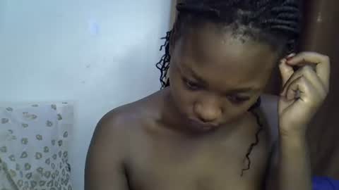Snapshot of cute_melissa1 chatting on June 23, 6:44 am cute_melissa1 online show from June 23, 6:44 am