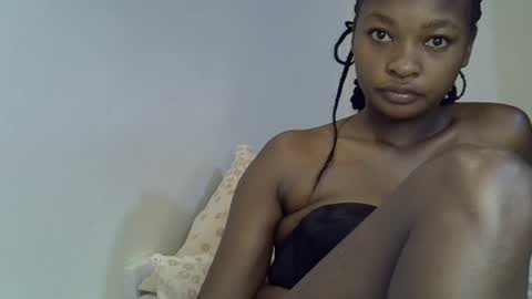 Snapshot of cute_melissa1 chatting on July 2, 11:11 pm cute_melissa1 online show from July 2, 11:11 pm