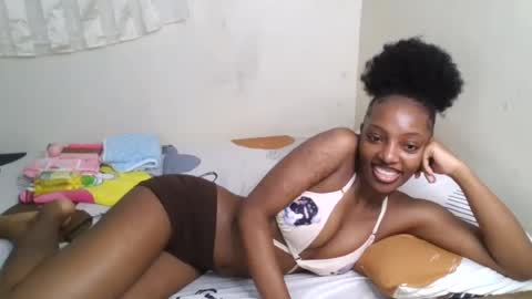 cute messy online show from June 27, 10:31 am