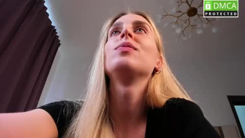 Snapshot of cute_milana chatting on June 3, 2:33 pm Milana online show from June 3, 2:33 pm
