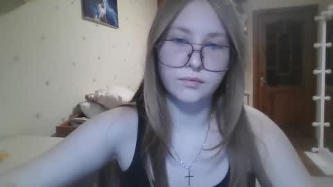 Veronica online show from March 3, 9:31 pm