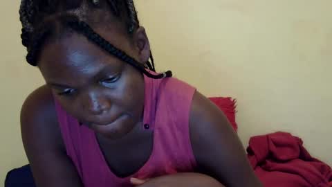 cute_roxie online show from December 18, 7:41 pm