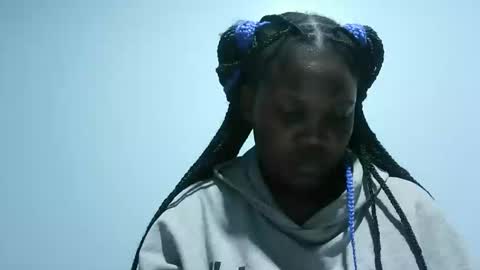cute_roxie online show from February 18, 8:36 pm