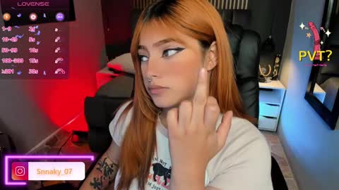 Snapshot of cute_sarita18 chatting on February 19, 10:53 pm Sarita online show from February 19, 10:53 pm