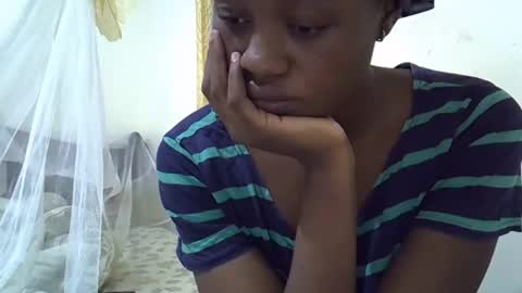 Snapshot of cute_savanna chatting on December 27, 2:25 am cute_savanna online show from December 27, 2:25 am