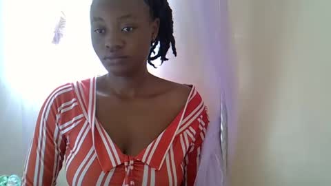 Snapshot of cute_savanna chatting on January 23, 5:45 am cute_savanna online show from January 23, 5:45 am