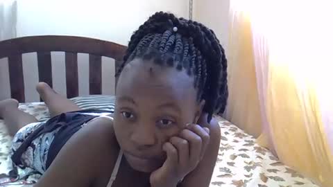 Snapshot of cute_savanna chatting on February 14, 10:07 am cute_savanna online show from February 14, 10:07 am