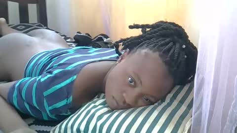 Snapshot of cute_savanna chatting on February 22, 4:29 am cute_savanna online show from February 22, 4:29 am