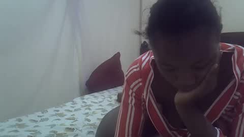 Snapshot of cute_savanna chatting on October 7, 5:15 am cute_savanna online show from October 7, 5:15 am