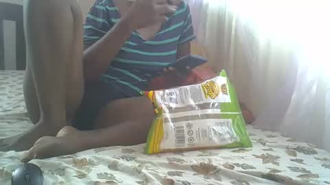 Snapshot of cute_savanna chatting on February 2, 7:18 am cute_savanna online show from February 2, 7:18 am