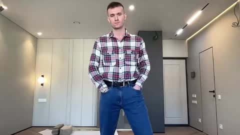 cute_skywalker online show from March 23, 6:17 am