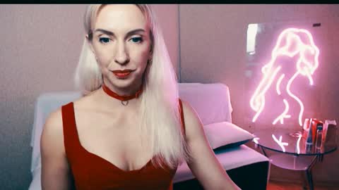 cute_smile_shy online show from October 30, 8:20 pm