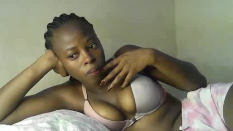 Snapshot of cute_sonny chatting on December 23, 6:00 am cute_sonny online show from December 23, 6:00 am