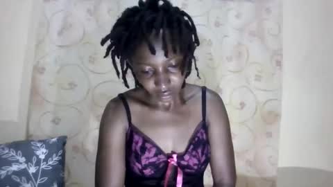 Snapshot of cute_xeniah chatting on September 15, 2:33 am cute_xeniah online show from September 15, 2:33 am