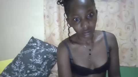 Snapshot of cute_xeniah chatting on September 29, 11:09 pm cute_xeniah online show from September 29, 11:09 pm