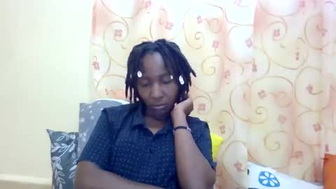 Snapshot of cute_xeniah chatting on October 13, 8:25 am cute_xeniah online show from October 13, 8:25 am