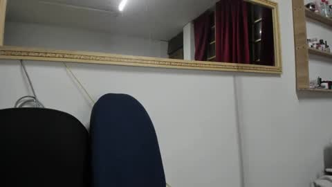 cute_zoe1 online show from January 26, 1:20 am