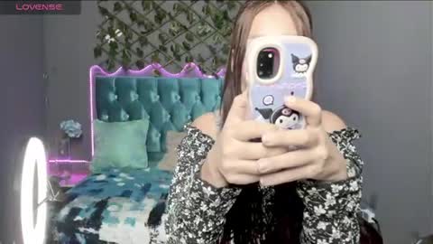 cute_zoe1 online show from March 7, 12:23 pm