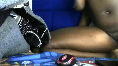 Snapshot of cuteallianah07 chatting on March 10, 12:07 am cuteallianah07 online show from March 10, 12:07 am