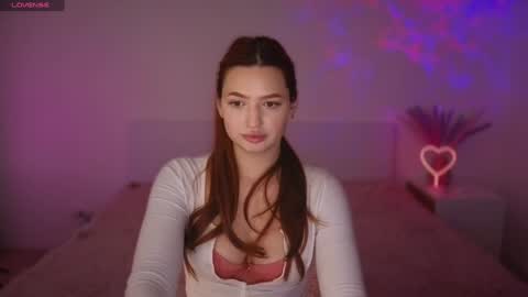 Snapshot of cuteariel7 chatting on December 9, 8:23 pm Ariel online show from December 9, 8:23 pm