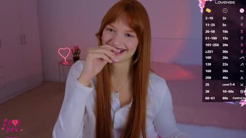 Snapshot of cuteariel7 chatting on September 27, 1:38 pm Ariel online show from September 27, 1:38 pm