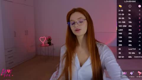 Snapshot of cuteariel7 chatting on October 6, 2:25 pm Ariel online show from October 6, 2:25 pm