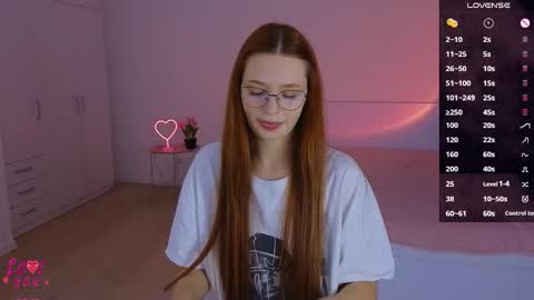 Snapshot of cuteariel7 chatting on November 20, 5:56 pm Ariel online show from November 20, 5:56 pm