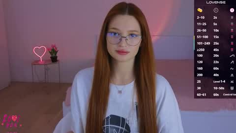 Snapshot of cuteariel7 chatting on November 21, 6:28 pm Ariel online show from November 21, 6:28 pm