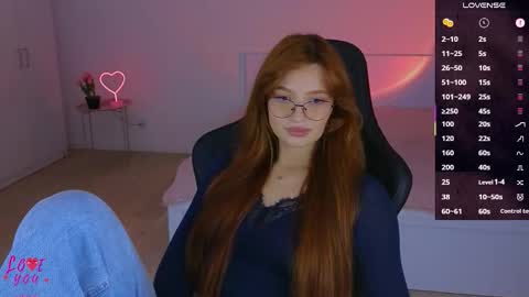 Snapshot of cuteariel7 chatting on November 27, 5:37 pm Ariel online show from November 27, 5:37 pm