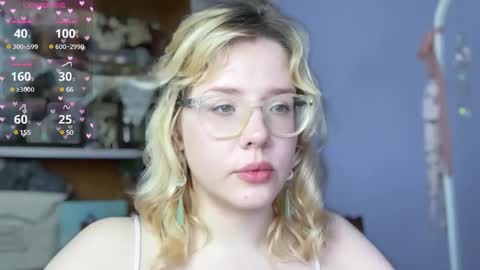 Snapshot of cuteasfuck_ chatting on March 7, 11:18 am Amy online show from March 7, 11:18 am