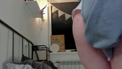 Amy online show from January 17, 5:27 pm