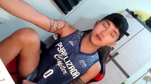 Steph online show from April 5, 2:09 am