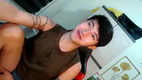 Snapshot of cuteasiancock98 chatting on April 26, 10:51 pm Steph online show from April 26, 10:51 pm