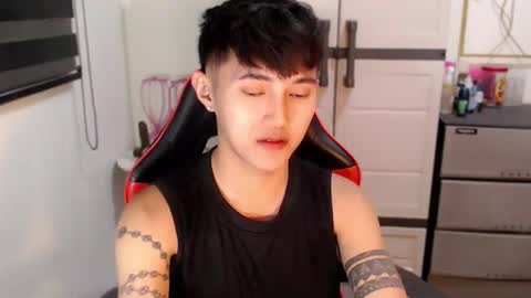 Snapshot of cuteasiancock98 chatting on May 17, 6:11 am Steph online show from May 17, 6:11 am