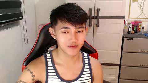 Snapshot of cuteasiancock98 chatting on May 23, 5:56 am Steph online show from May 23, 5:56 am