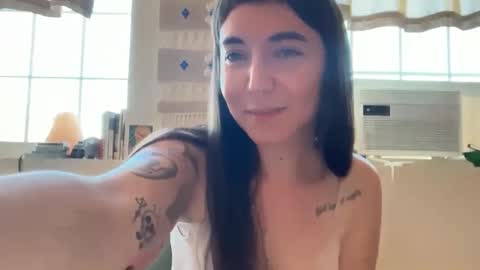 Snapshot of cuteballoons chatting on September 18, 5:37 pm CuteBalloons online show from September 18, 5:37 pm