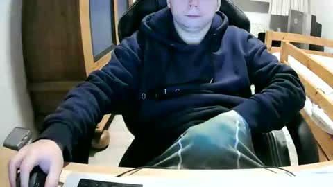 Snapshot of cuteboy090 chatting on February 16, 1:13 am Cuteboy090 online show from February 16, 1:13 am