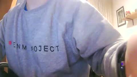 Cuteboy090 online show from March 22, 5:16 pm