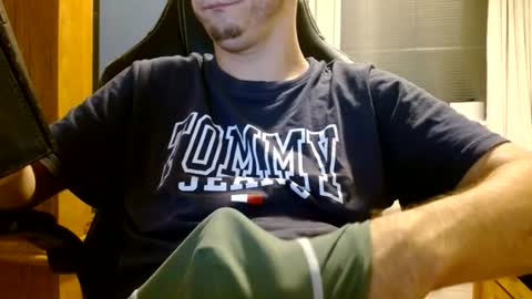 Snapshot of cuteboy090 chatting on July 23, 10:08 pm Cuteboy090 online show from July 23, 10:08 pm