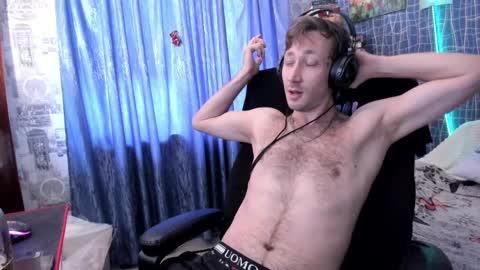 cuteboy228 online show from March 3, 1:31 pm