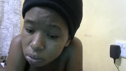 Snapshot of cutebrownie1998 chatting on March 11, 11:23 am VALLARY online show from March 11, 11:23 am