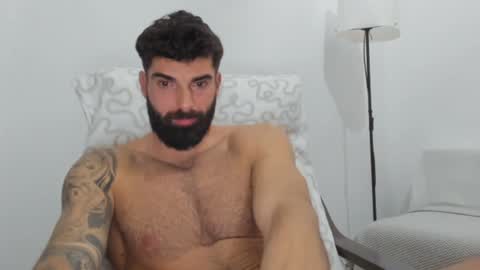 cuteeboy online show from February 7, 6:45 pm