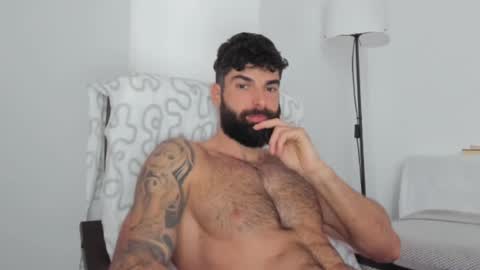 cuteeboy online show from February 26, 6:15 am