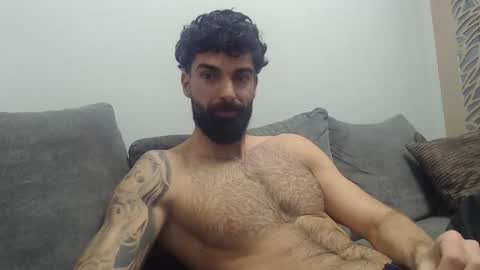 cuteeboy online show from February 10, 6:28 am